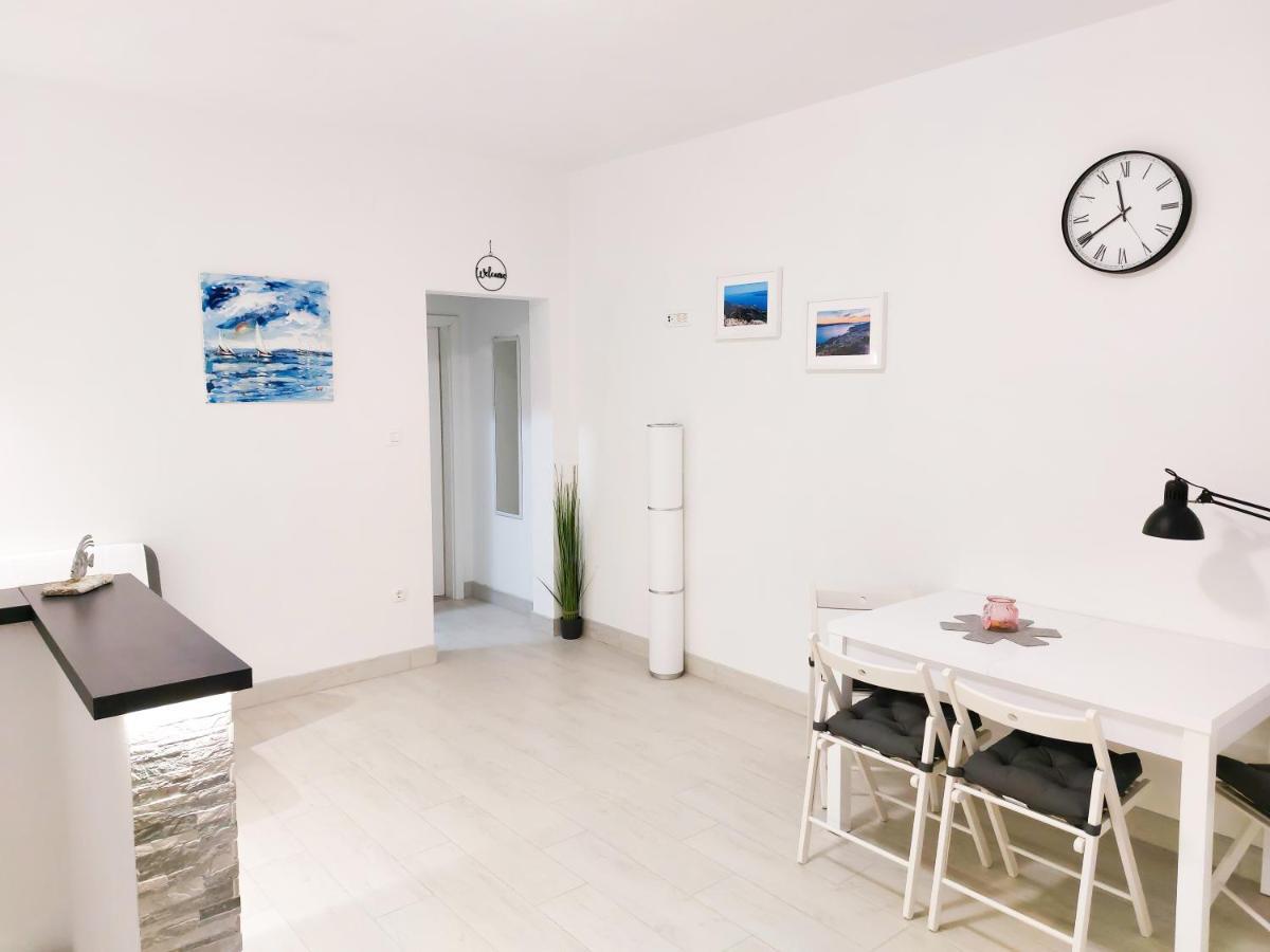 Apartment Bol - Sea, Sand And Happiness Exterior photo